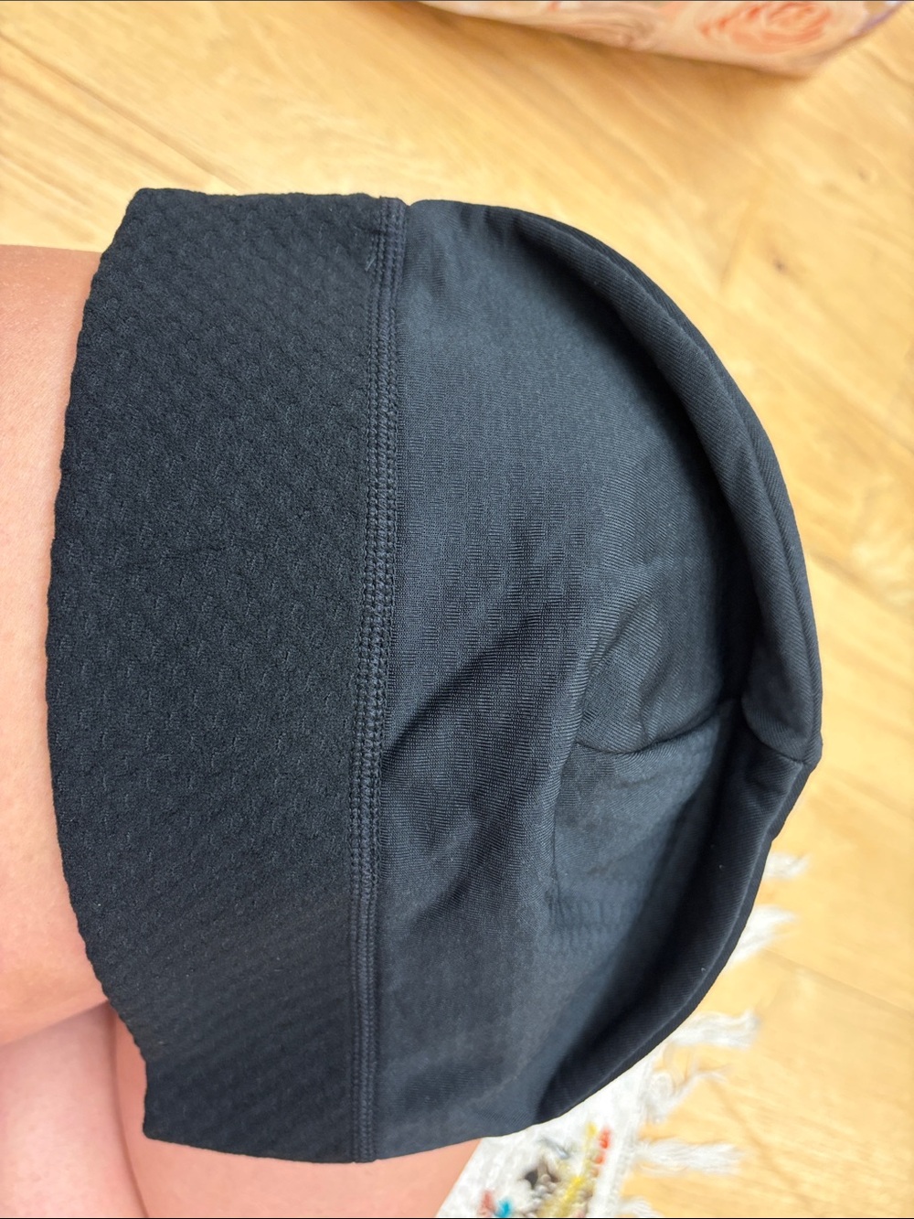 Unbranded Black & White Reversible Beanie Hat - Picture 5 of 8